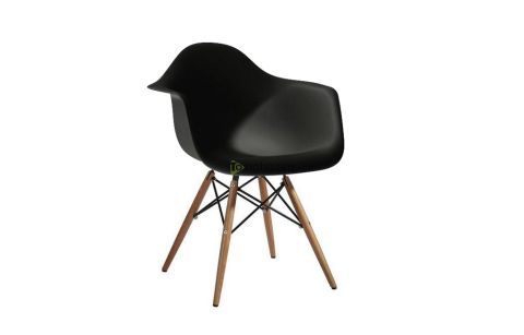 Jedilniški stol KUBI črn